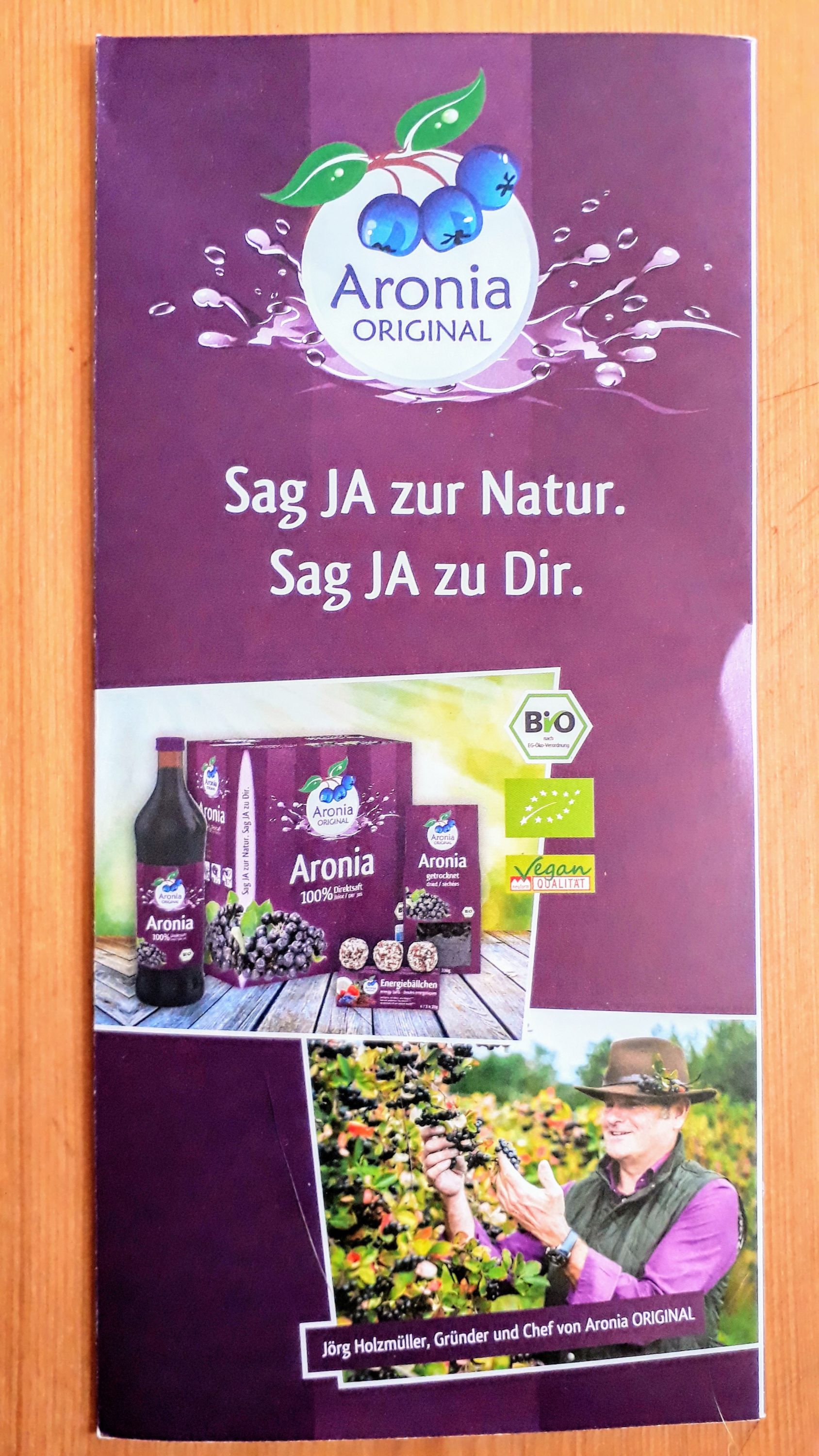 Prospekt mit vielen Informationen zur Aroniabeere